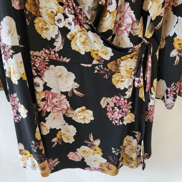 TORRID Women Jersey Knit Floral Multi Overlay Top 4 Long Sleeve Boho Cottagecore - Picture 4 of 12